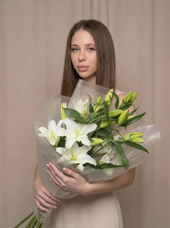 Букет цветов из белых лилий